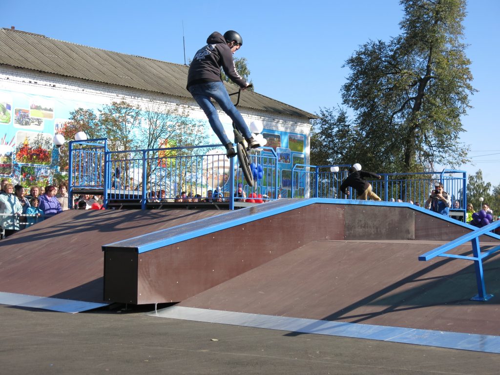Сквер с современным скейт-парком открыт в Первомайске