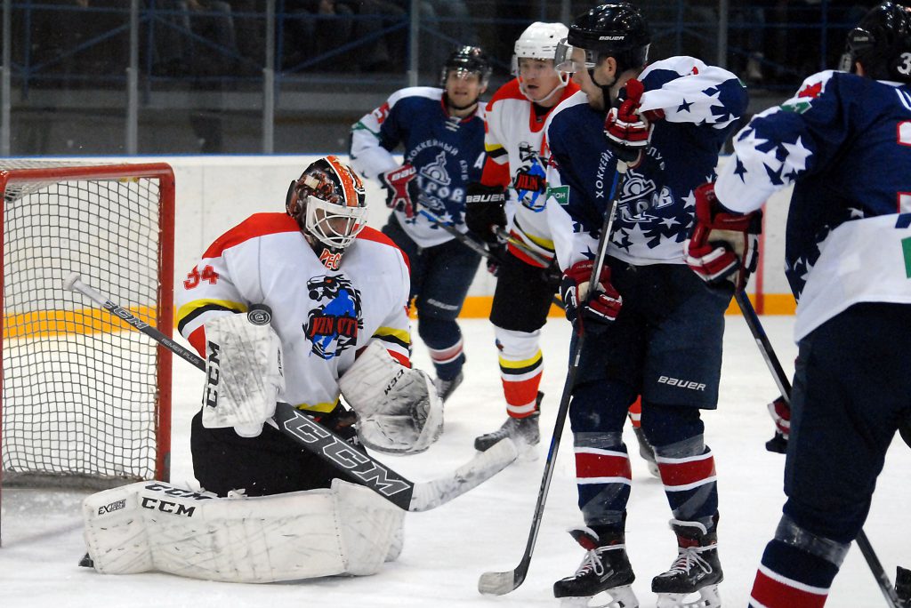 ХК «Саров» поднялся на третье место в Высшей хоккейной лиге