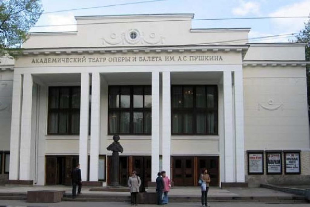 Анна Ермакова покинула пост директора Оперного театра