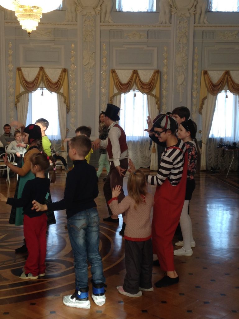 Театр «Пиано» выступил для нижегородских ребят в День народного единства