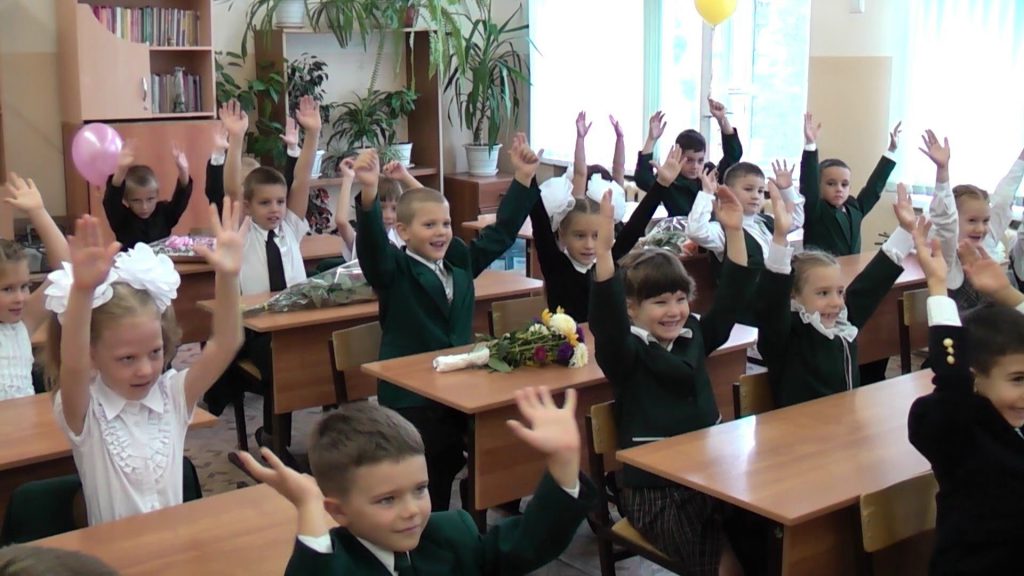 Сергей Злобин: «Министерство образования области прорабатывает вопрос зачисления детей в первый класс с помощью электронной очереди»