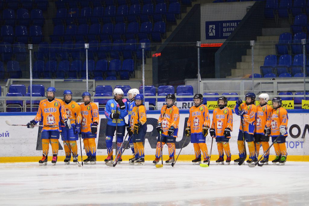 Нижегородские хоккеистки поздравят мужчин игрой