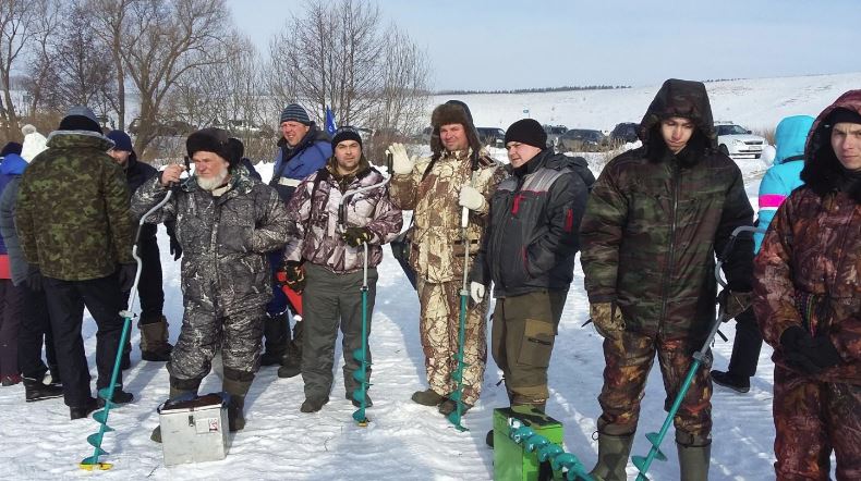 Соревнования по охотничьему биатлону и подледному лову рыбы, прошли в Княгининском районе