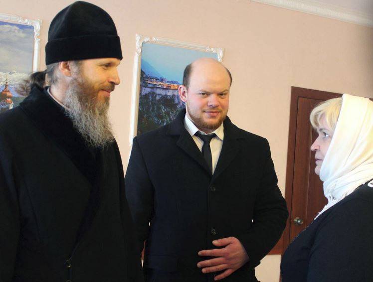 В трапезной Иверского монастыря члены клуба «Ветеран» встретились с епископом Выксунским и Павловским Варнавой