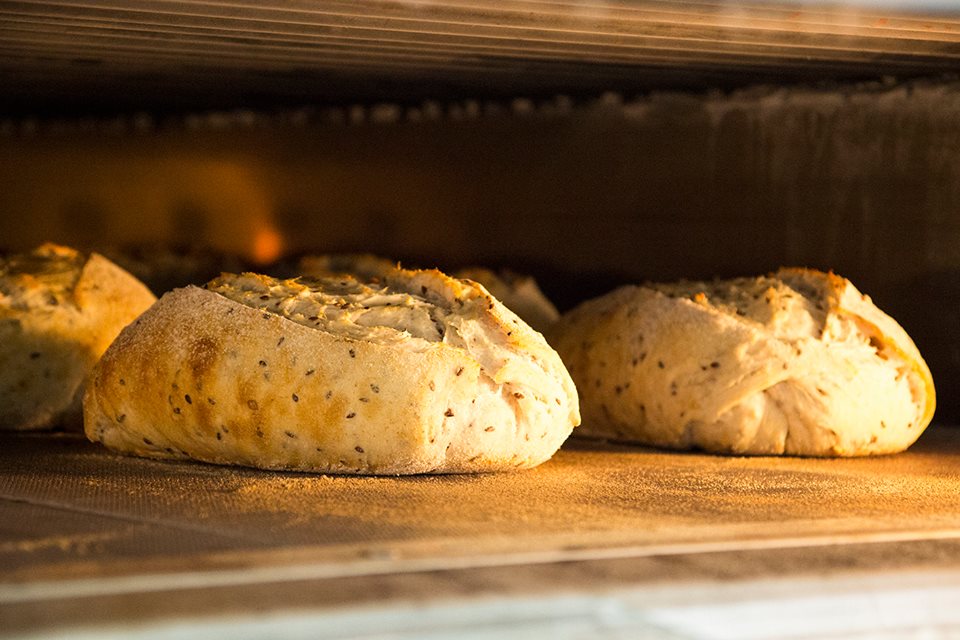Петр Аверин: «Хлеб – как ребенок, требует к себе внимания»