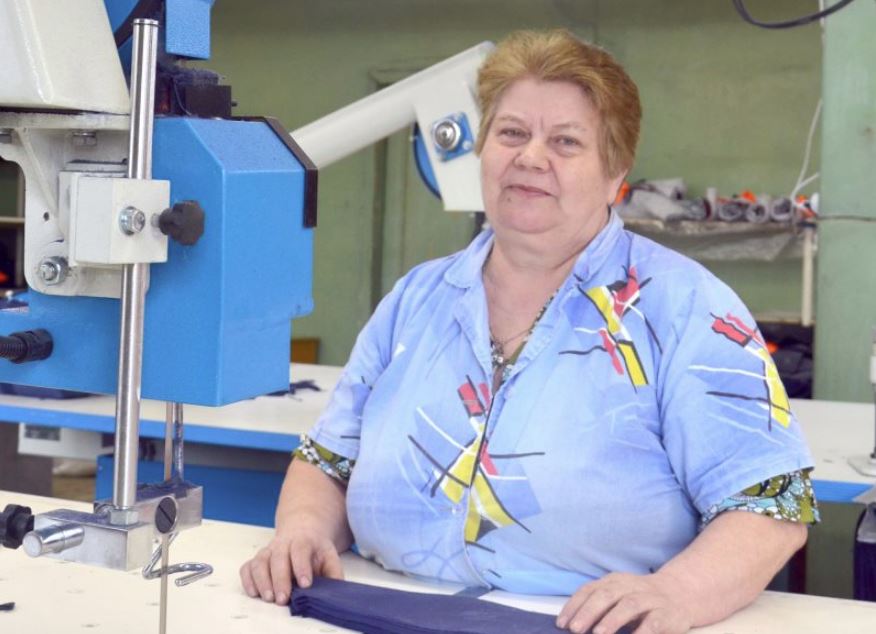 Валентина Александрова шьет более 40 лет