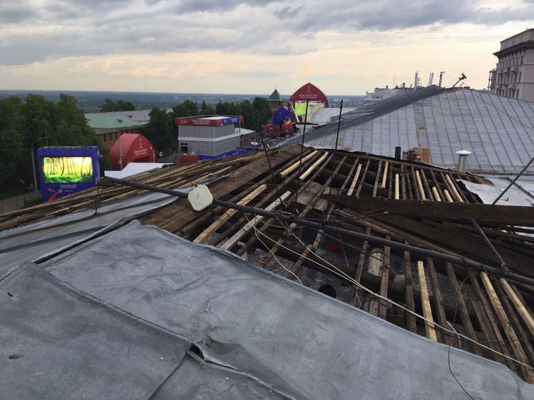 Более 400 крыш в жилых домах отремонтируют в 2018 году