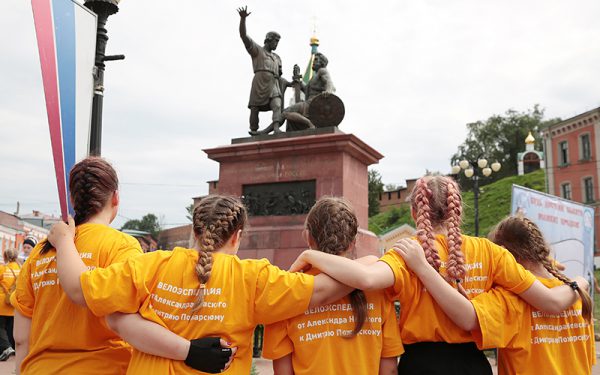 Патриотическая акция «Будь достоин памяти великих предков!» собрала любителей истории в Нижнем Новгороде