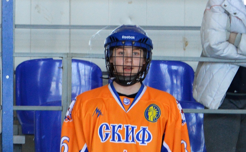Мотоциклист сбил хоккеистку «СКИФа» в городе Лукоянове: девушка в тяжёлом состоянии в больнице
