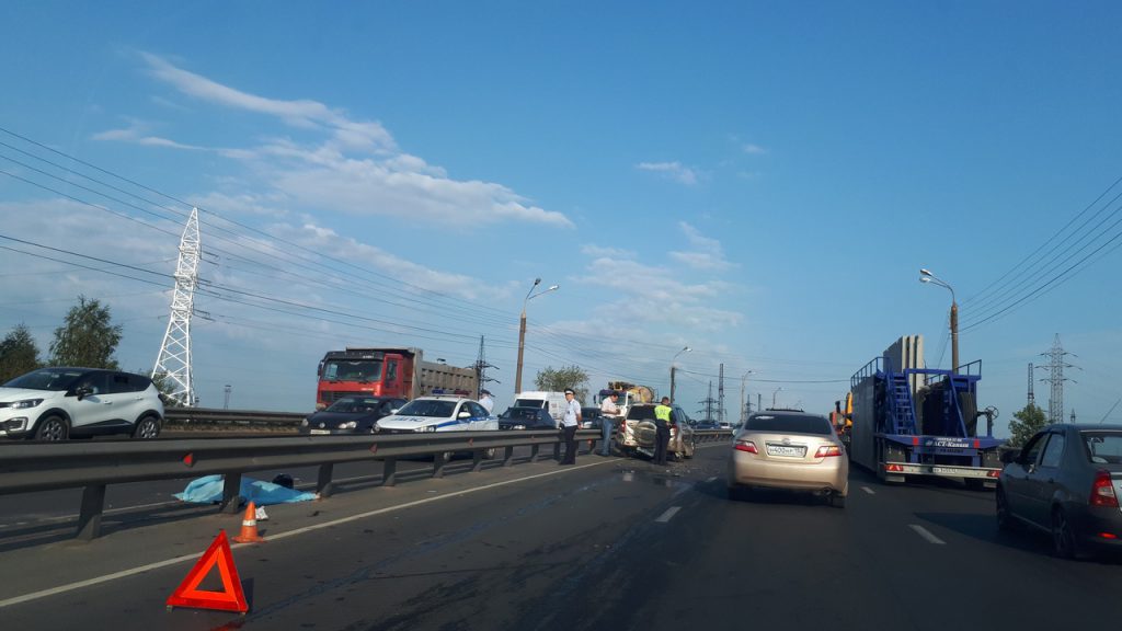18-летняя нижегородка насмерть разбилась на мотоцикле на Комсомольском шоссе