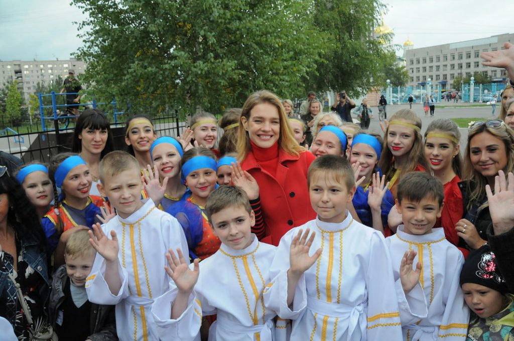 Наталья Водянова представила инклюзивный парк для детей в Автозаводском районе