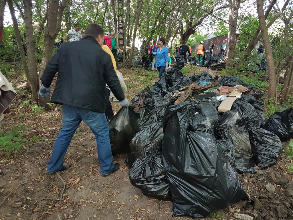 Больше 700 мешков мусора собрали нижегородские активисты на всероссийском субботнике