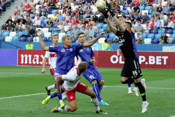 В четырёх последних турах ФК «Нижний Новгород» потерпел три поражения со счётом 0:1