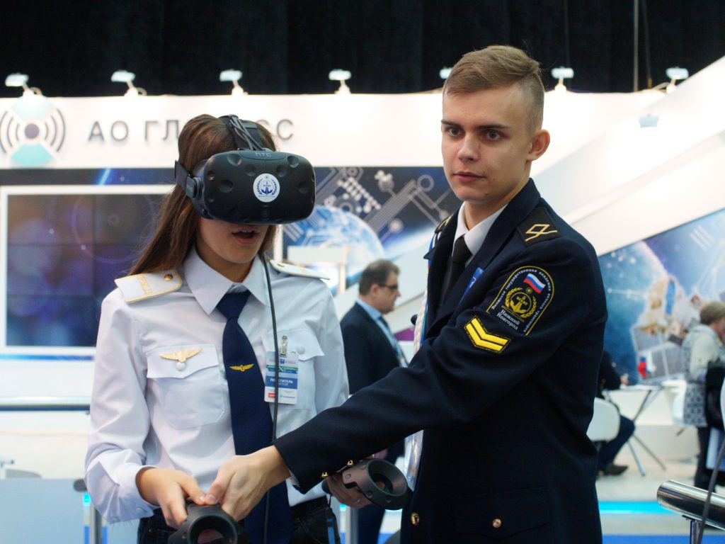 Уникальный тренажер виртуальной реальности для моряков представил ВГУВТ на транспортной неделе в Москве