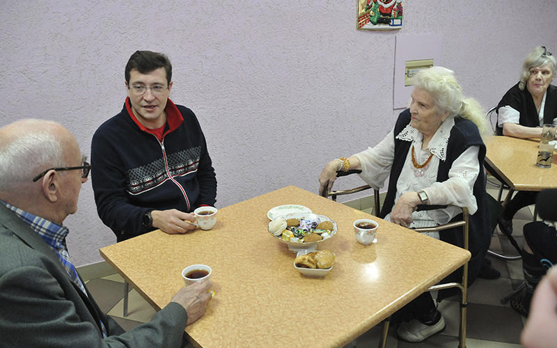 Глеб Никитин поздравил с Новым годом ветеранов-нижегородцев