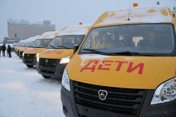 126 новых автобусов передали нижегородским школам