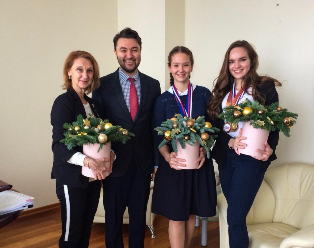 Александр Югов поздравил бронзовых призеров чемпионата Европы по чир спорту