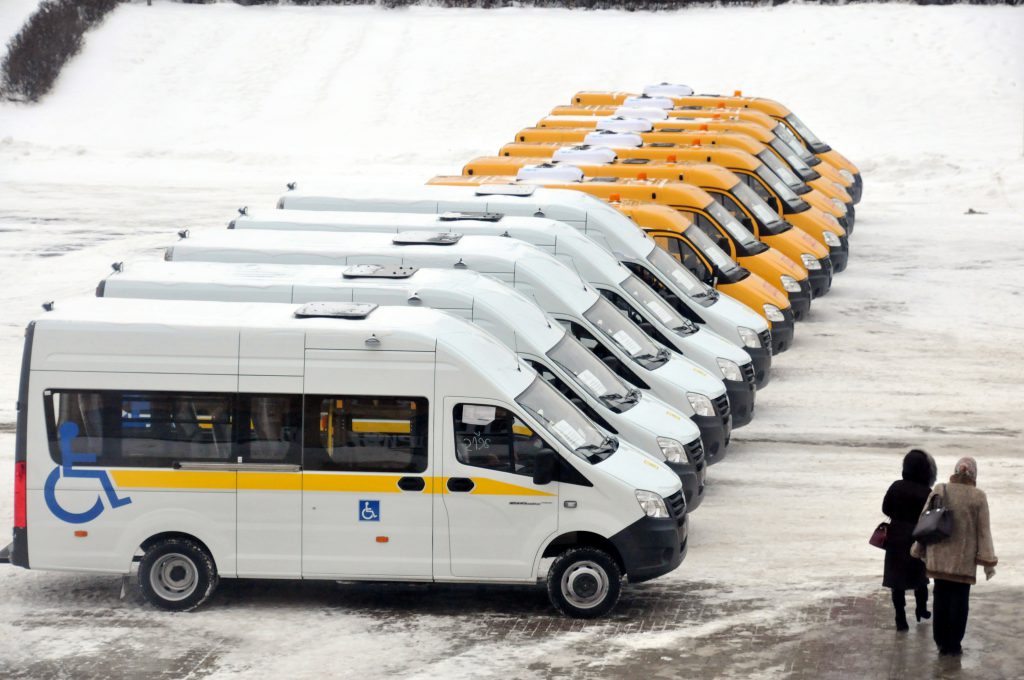 Ключи от 30 новых автобусов передали нижегородским социальным учреждениям