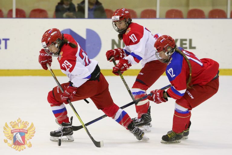 Спортсменки из Нижнего Новгорода сыграют на Чемпионате мира по хоккею