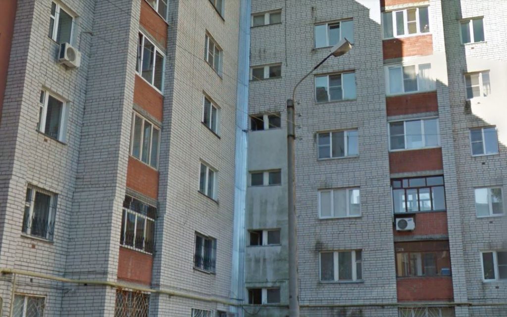 Аварийная многоэтажка на улице Ломоносова пойдет под снос