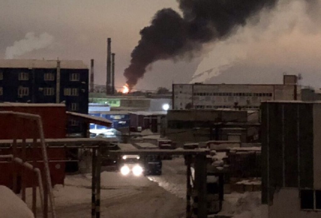 Более 100 человек ликвидировали пожар на заводе РУМО