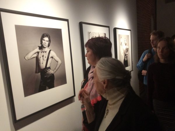Мода в лицах. Необычные портреты Одри Хепберн и Моники Беллуччи представлены в Арсенале