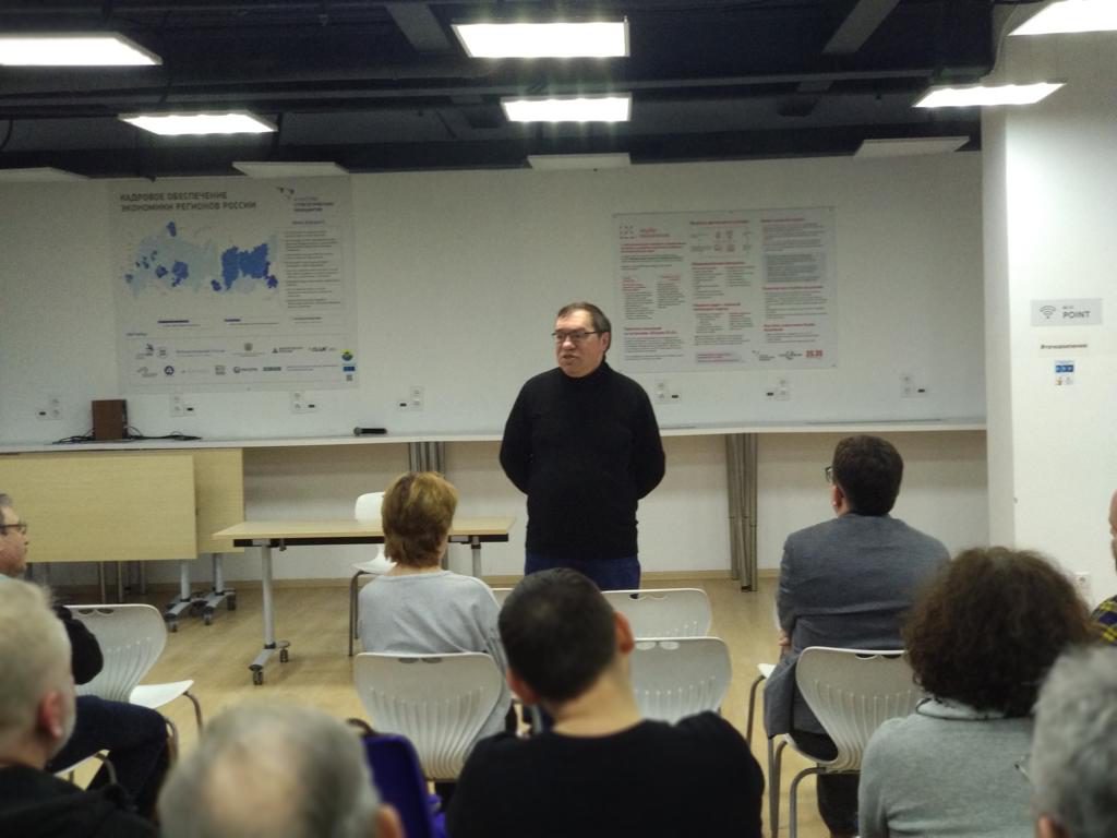 Известный нижегородский писатель представил в Москве свою новую книгу