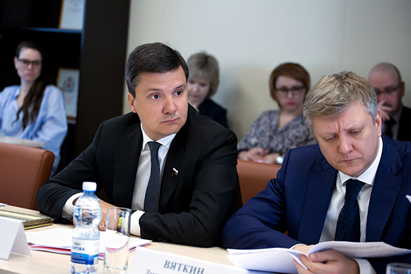 Депутат Госдумы Денис Москвин принял участие в выездном совещании Комитета Совета Федерации в Сарове