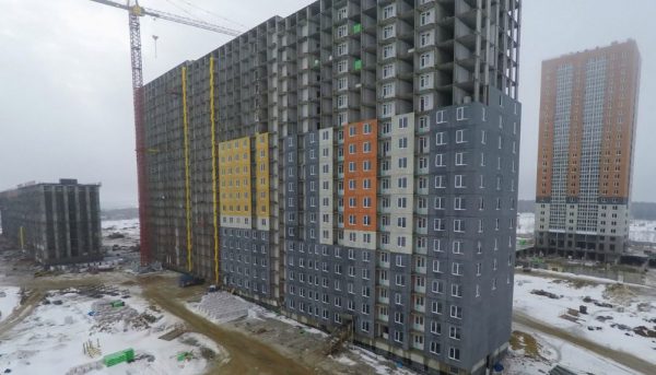 Жители новостроек в ЖК «Анкудиновский парк» жалуются на холод в квартирах