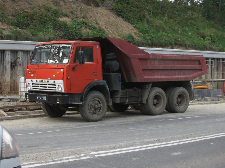 Водитель грузовика сбил охранника на Выксунском металлургическом заводе
