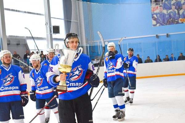 Хоккейные клубы «Старт» и «Сеченово» стали победителями региональных соревнований