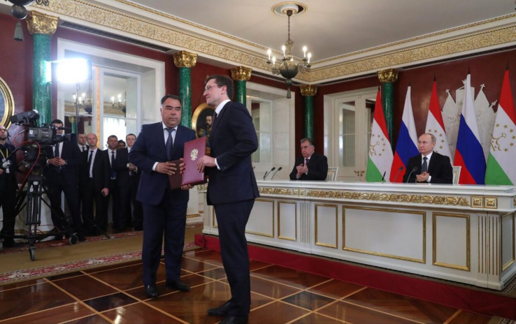 Глеб Никитин и председатель Согдийской области Таджикистана Раджаббой Ахмадзода подписали соглашение о межрегиональном сотрудничестве