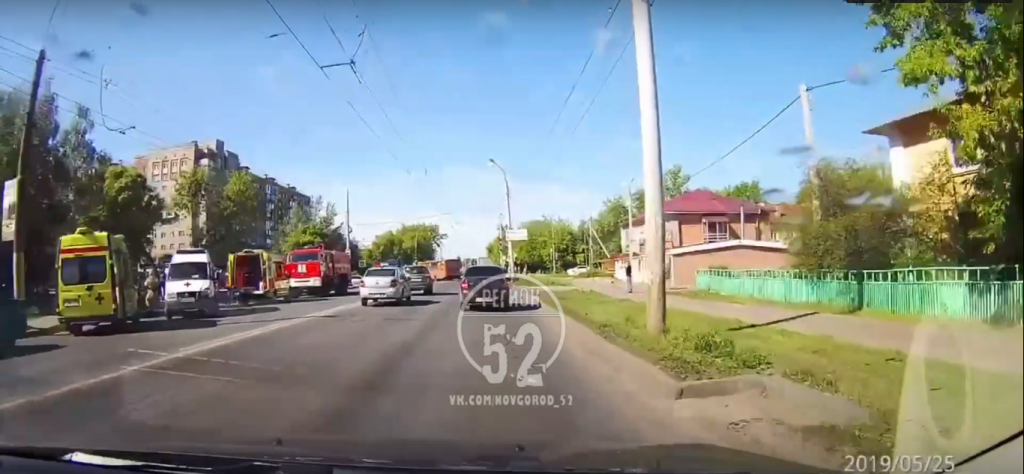 Водитель снёс остановку в Автозаводском районе: есть погибшие (ВИДЕО)