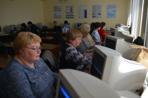 «Меня зовут Анна, и мне — 54»: разбираемся, почему нижегородцам предпенсионного возраста сложно устроиться на работу