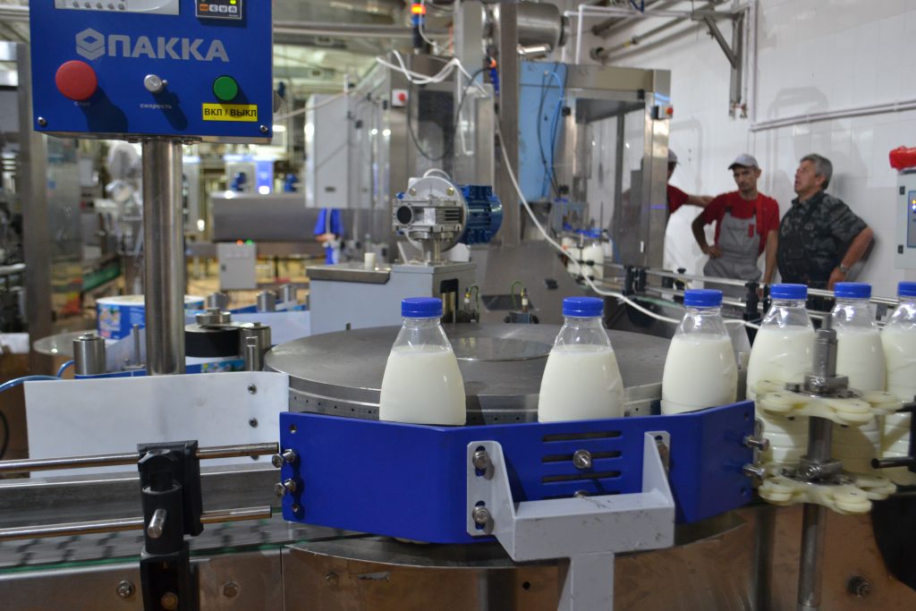 Более 850 млн рублей направит регион на поддержку производства молока