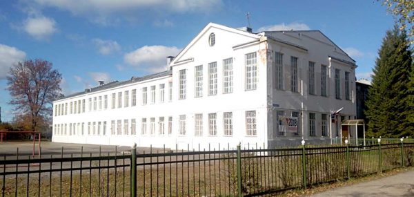 Школу №1 в Дзержинске, пострадавшую от взрывов на «Кристалле», отремонтирует фонд Олега Дерипаски