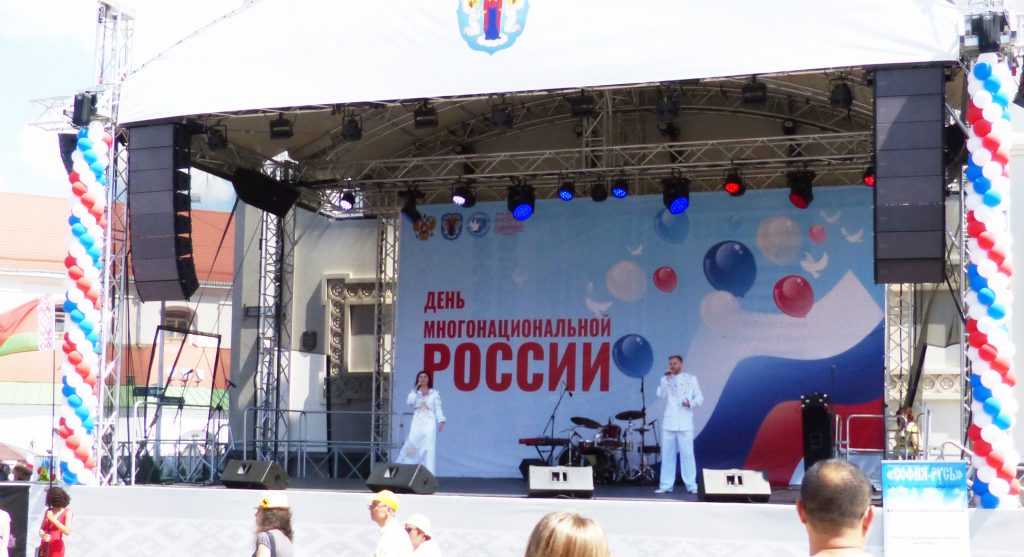 Дуэт из Городца выступил на одной сцене со звездами российской эстрады