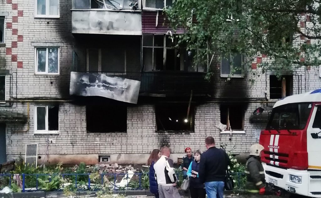 Двух человек с многочисленными ожогами доставили в Нижний Новгород из Коврова