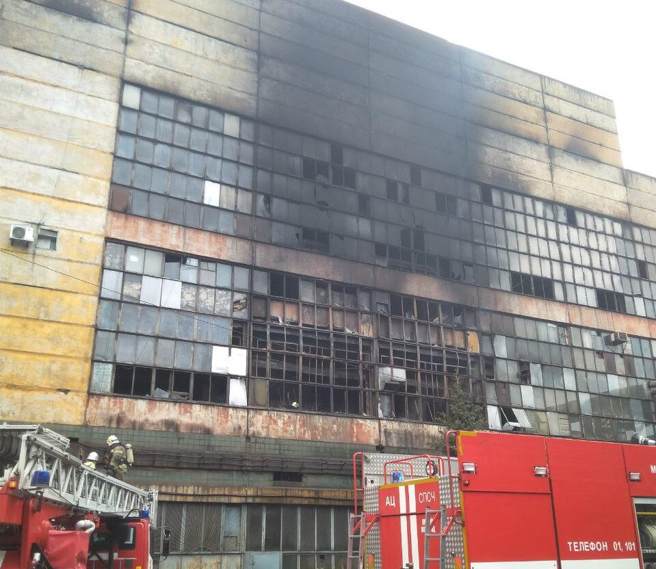 Опубликованы фотографии с пожара на заводе «ГАЗ»