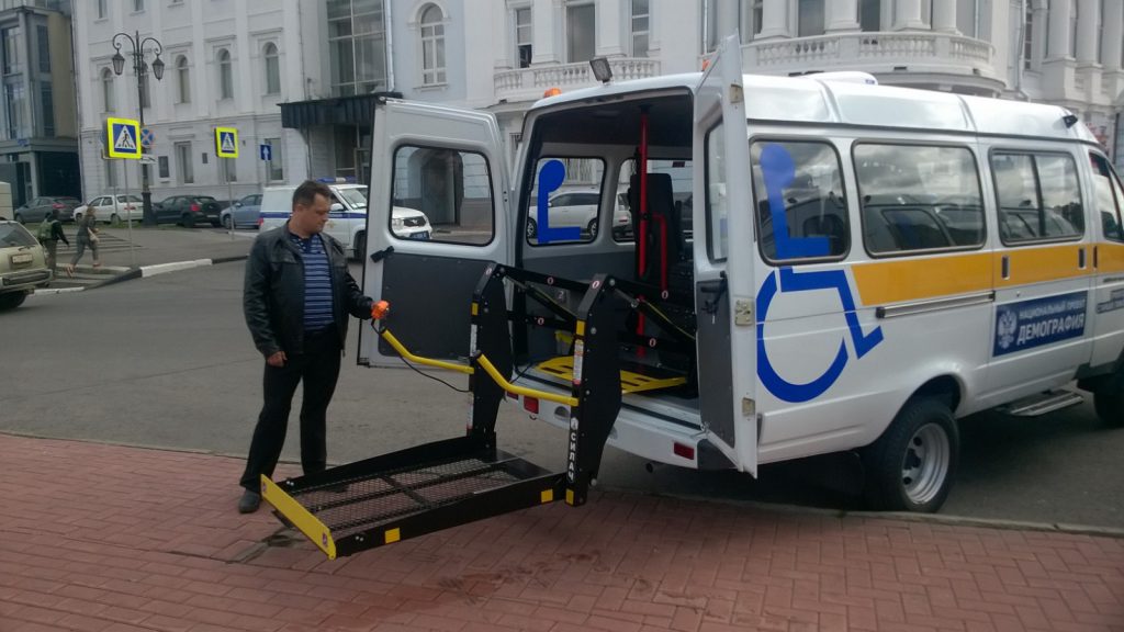Нижегородские социальные такси оснастят инновационными подъемниками