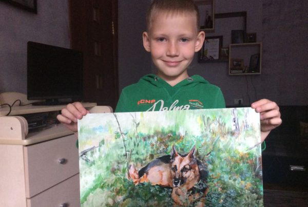 Юный нижегородец рисует портреты животных в обмен на помощь приюту