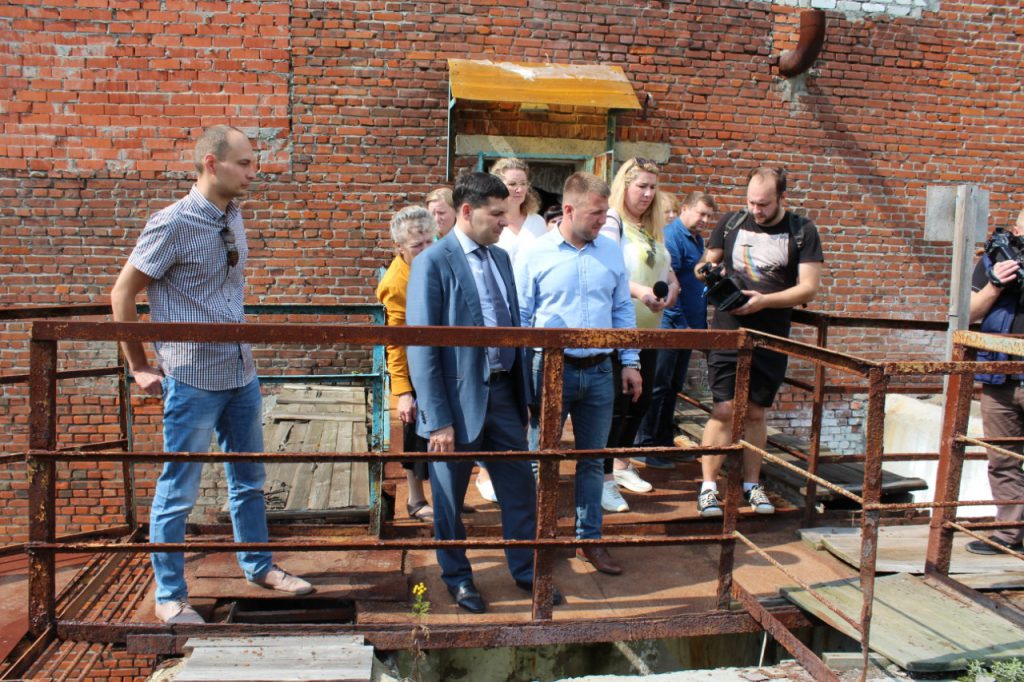 На кожевенном предприятии в Богородске начался монтаж оборудования для очистки промышленных стоков, попадающих в Рязанку