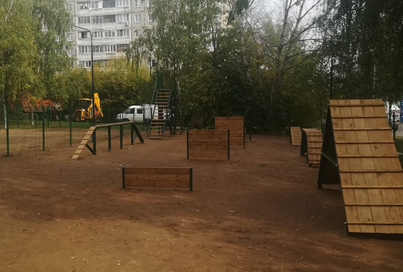 В парке Пушкина завершены работы по устройству площадки для выгула и дрессировки собак