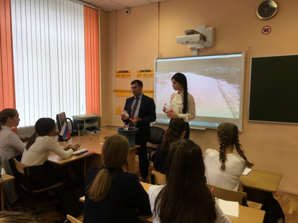 Денис Егоров: «Мы будем регулярно проводить в школах экологические уроки»