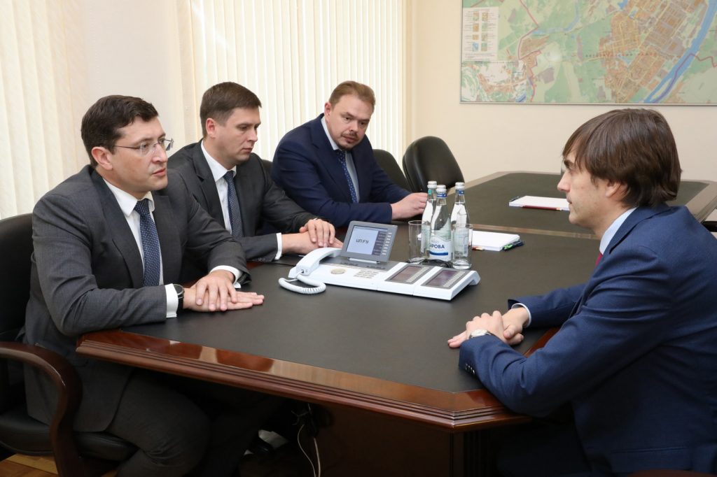Глеб Никитин провел рабочую встречу с руководителем Рособрнадзора Сергеем Кравцовым