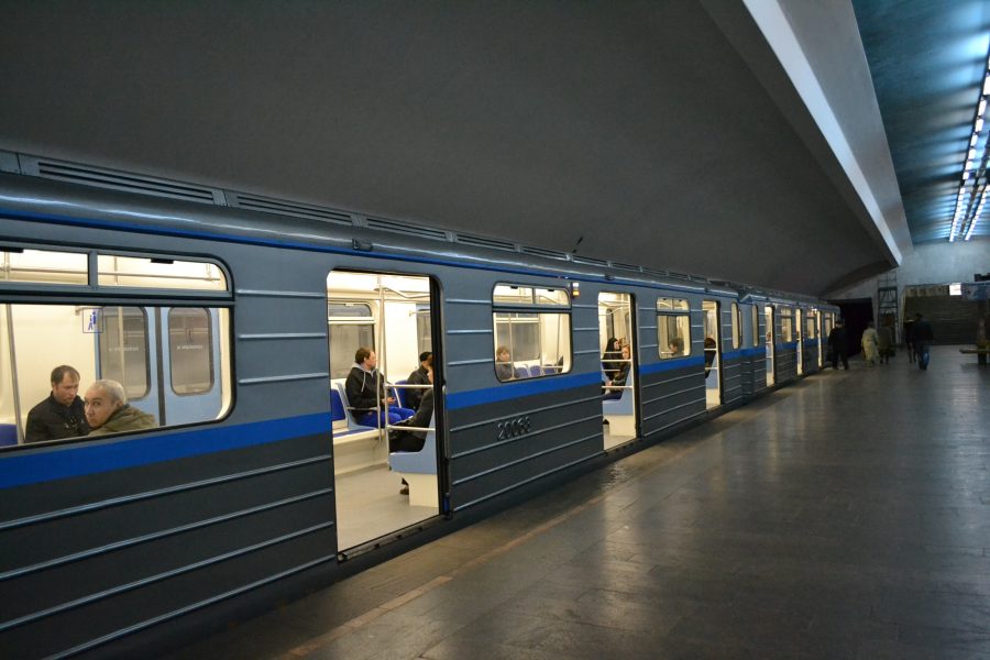 4 пятивагонных поезда курсируют в нижегородском метро в часы пик
