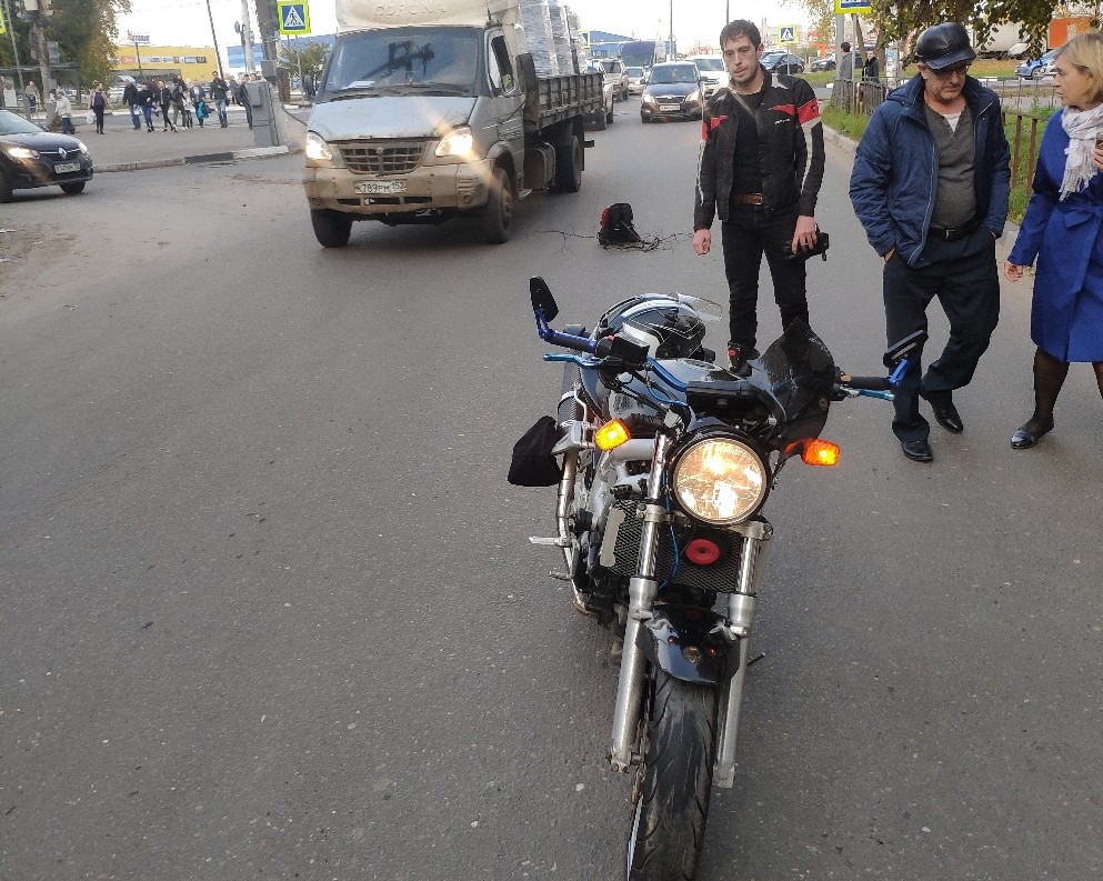 Мотоциклист сбил пенсионерку в Нижнем Новгороде