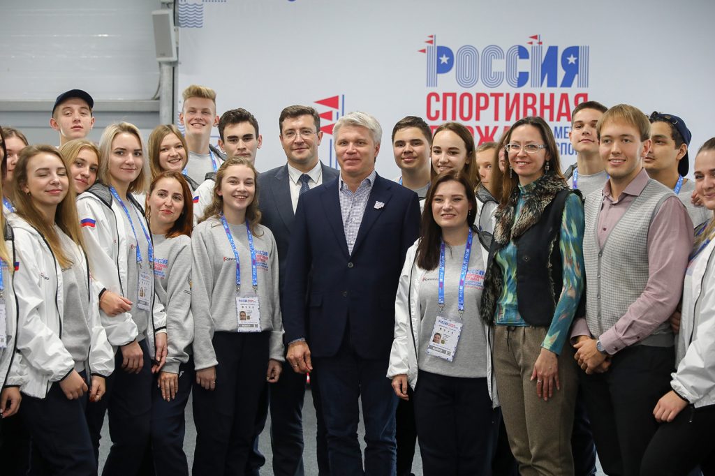 Павел Колобков и Глеб Никитин встретились с волонтёрами форума «Россия ‑спортивная держава»
