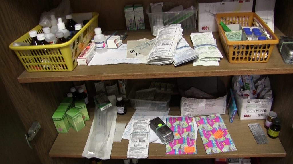 Лекарства без лицензии продавали в аптеке в Автозаводском районе