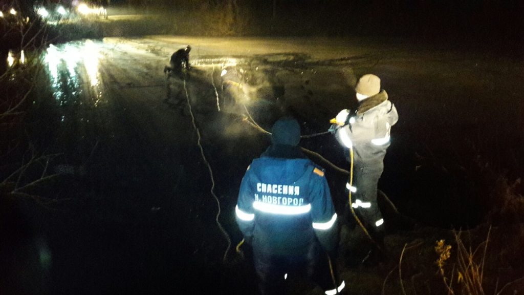 Машину с трупом мужчины обнаружили в пруду в Автозаводском районе (UPD)